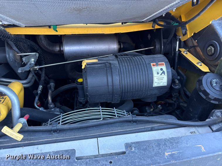 image for item EC4568 2011 New holland L218 skid steer loader