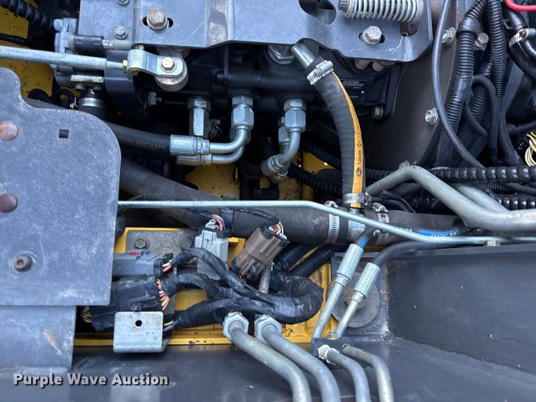 image for item EC4568 2011 New holland L218 skid steer loader