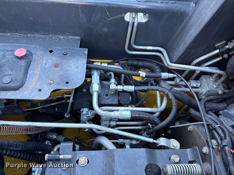 image for item EC4568 2011 New holland L218 skid steer loader