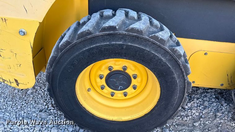 image for item EC4568 2011 New holland L218 skid steer loader