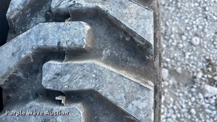 image for item EC4568 2011 New holland L218 skid steer loader