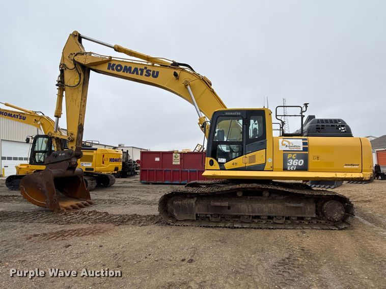 image for item EC4569 2017 Komatsu PC360LI-11 excavator
