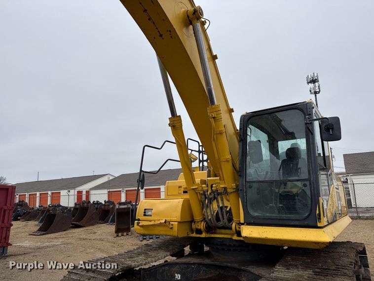 image for item EC4569 2017 Komatsu PC360LI-11 excavator