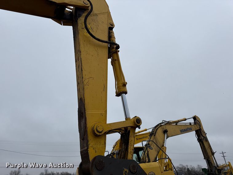 image for item EC4569 2017 Komatsu PC360LI-11 excavator