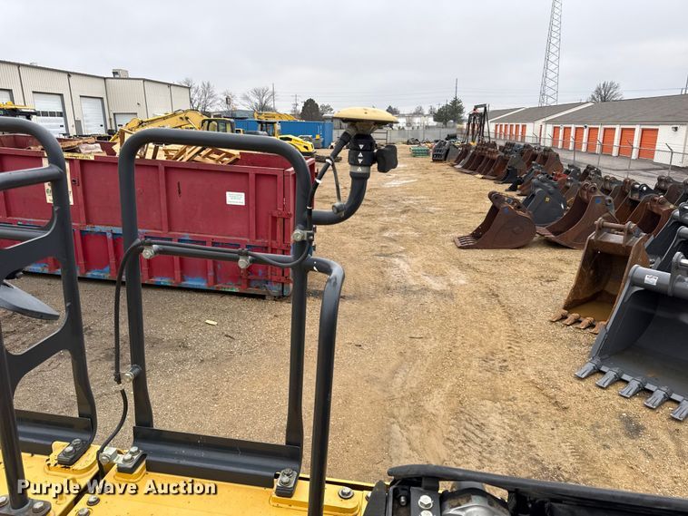 image for item EC4569 2017 Komatsu PC360LI-11 excavator