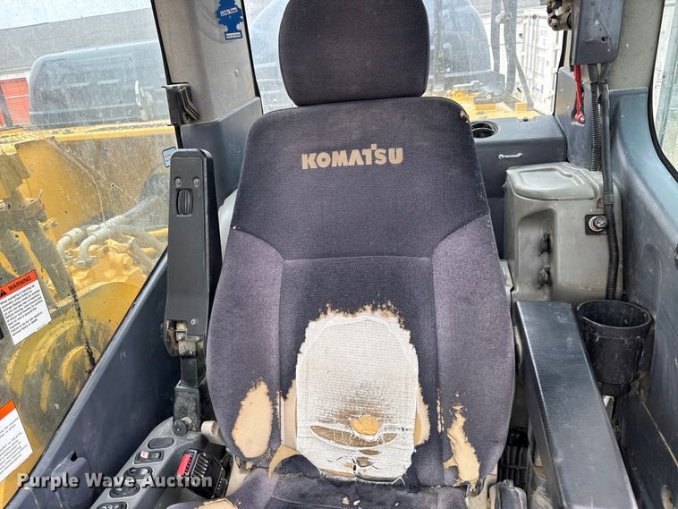 image for item EC4569 2017 Komatsu PC360LI-11 excavator