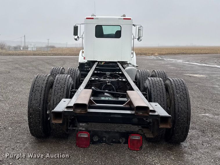 image for item EC4570 2003 Kenworth T300 truck cab and chassis