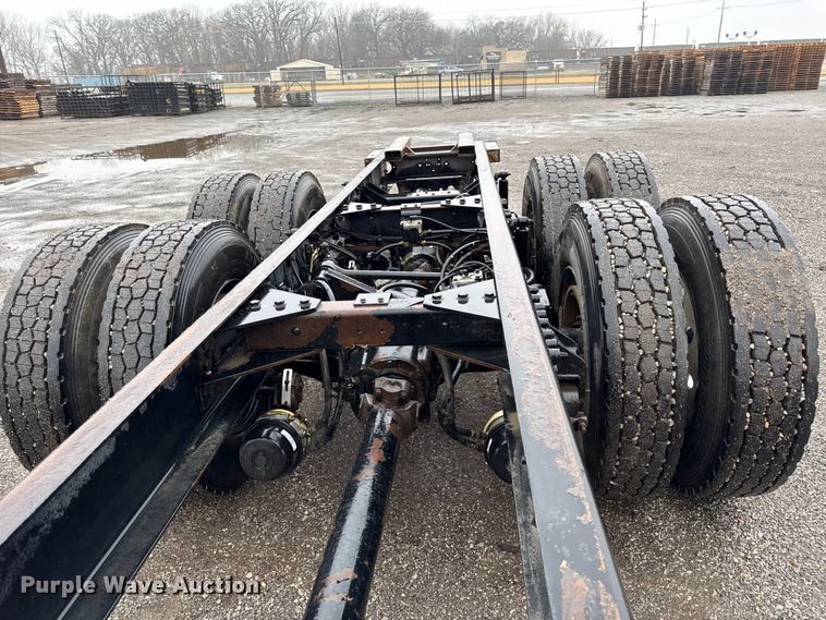 image for item EC4570 2003 Kenworth T300 truck cab and chassis