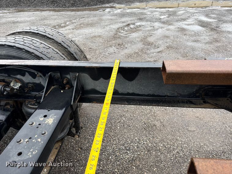 image for item EC4570 2003 Kenworth T300 truck cab and chassis