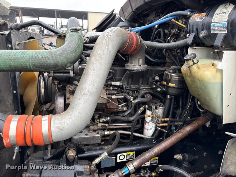 image for item EC4570 2003 Kenworth T300 truck cab and chassis