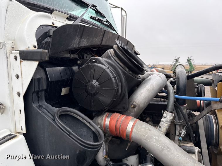 image for item EC4570 2003 Kenworth T300 truck cab and chassis