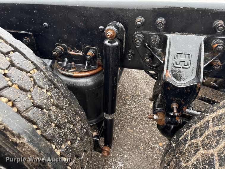 image for item EC4570 2003 Kenworth T300 truck cab and chassis