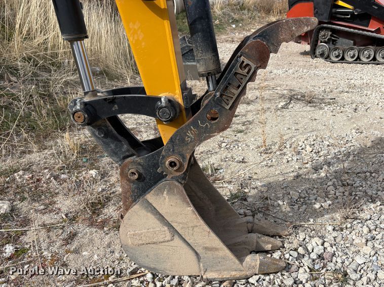 image for item EC8249 SANY SY16C mini excavator