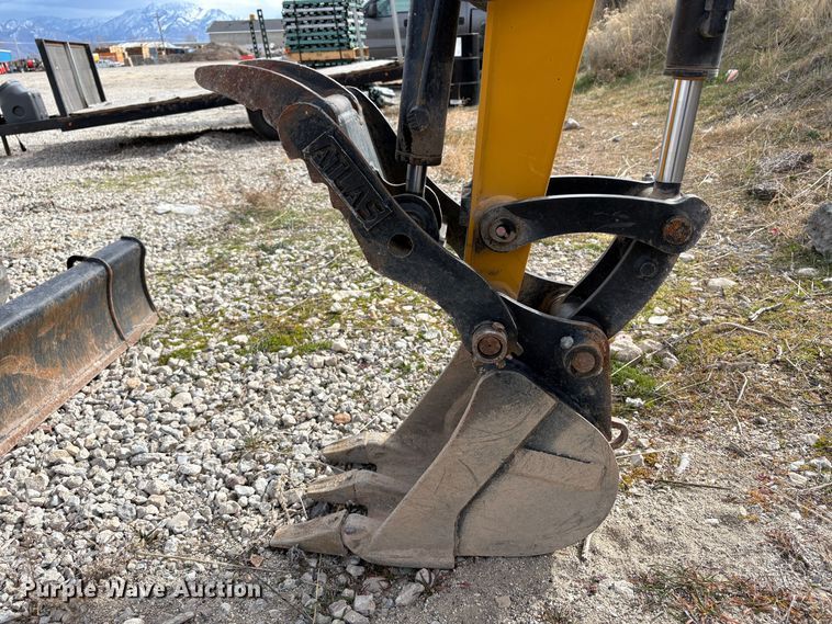 image for item EC8249 SANY SY16C mini excavator