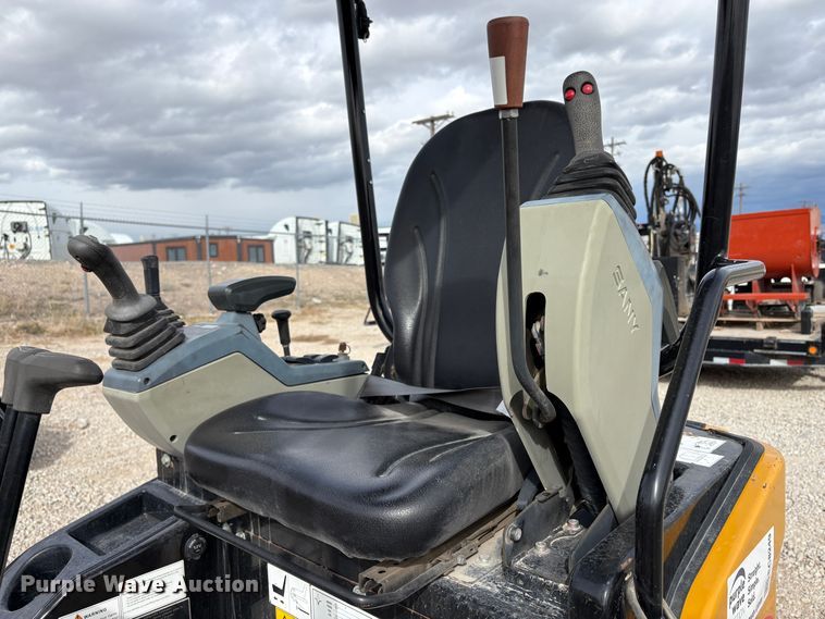 image for item EC8249 SANY SY16C mini excavator