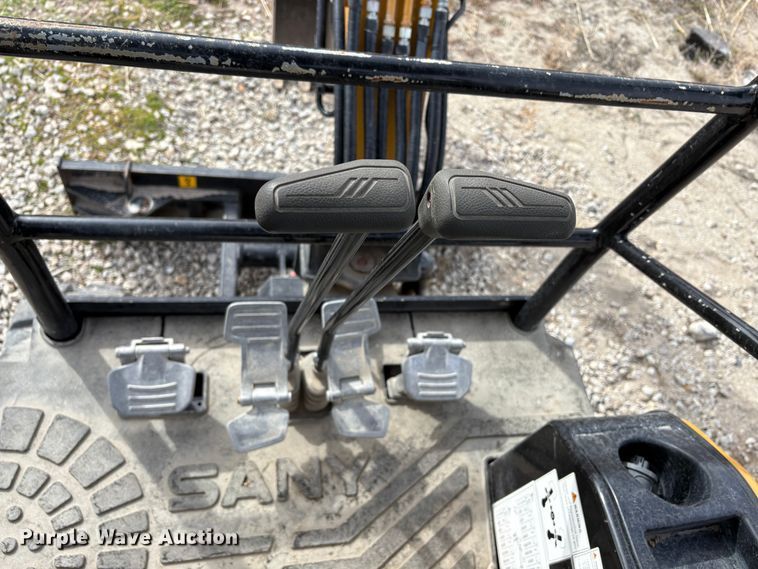 image for item EC8249 SANY SY16C mini excavator