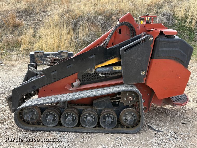 image for item EC8251 2022 Ditch Witch SK1550 compact utility loader