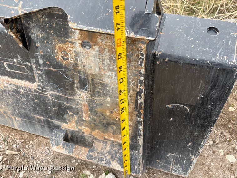 image for item EC8251 2022 Ditch Witch SK1550 compact utility loader