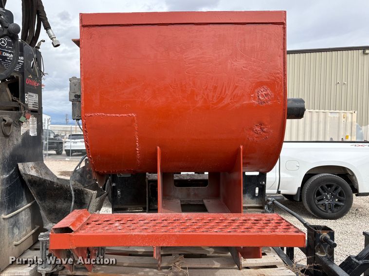 image for item EC8252 Skid steer concrete mixer