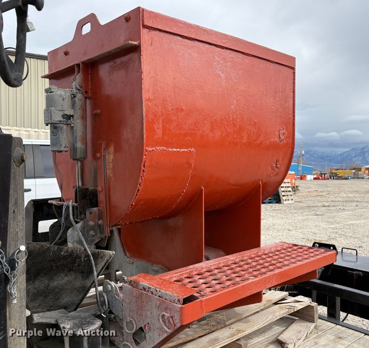 image for item EC8252 Skid steer concrete mixer