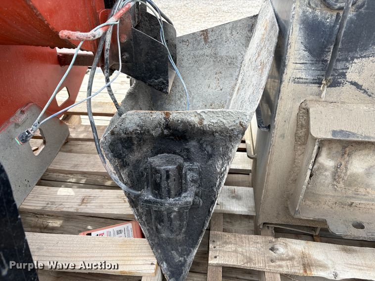 image for item EC8252 Skid steer concrete mixer