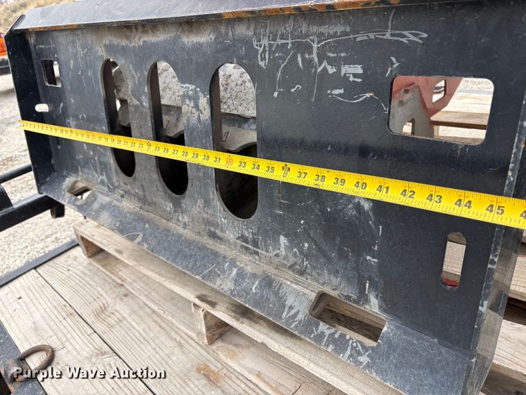 image for item EC8252 Skid steer concrete mixer