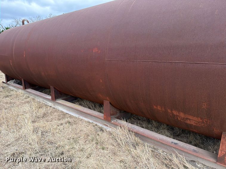 image for item ED5136 2001 Permian Tank fuel tank