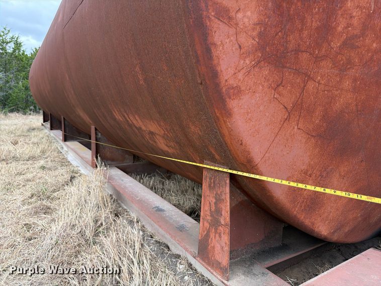 image for item ED5136 2001 Permian Tank fuel tank