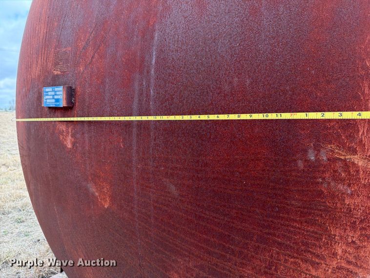 image for item ED5136 2001 Permian Tank fuel tank