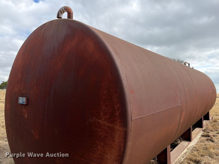 image for item ED5136 2001 Permian Tank fuel tank