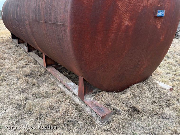 image for item ED5136 2001 Permian Tank fuel tank