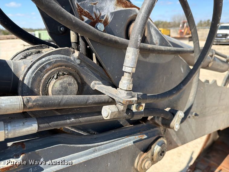 image for item ED5138 2013 John Deere 310K backhoe