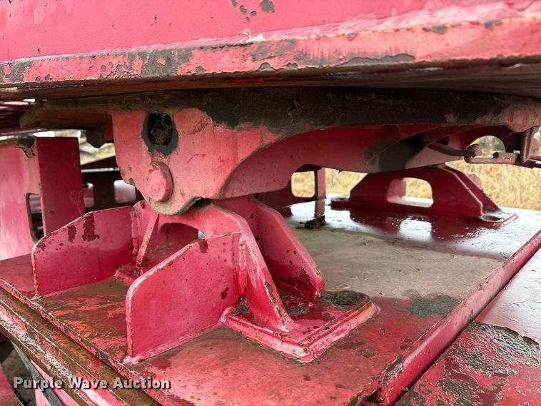 image for item EE0097 1986 Siebert lowboy equipment trailer