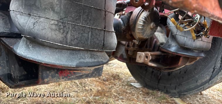 image for item EE0097 1986 Siebert lowboy equipment trailer