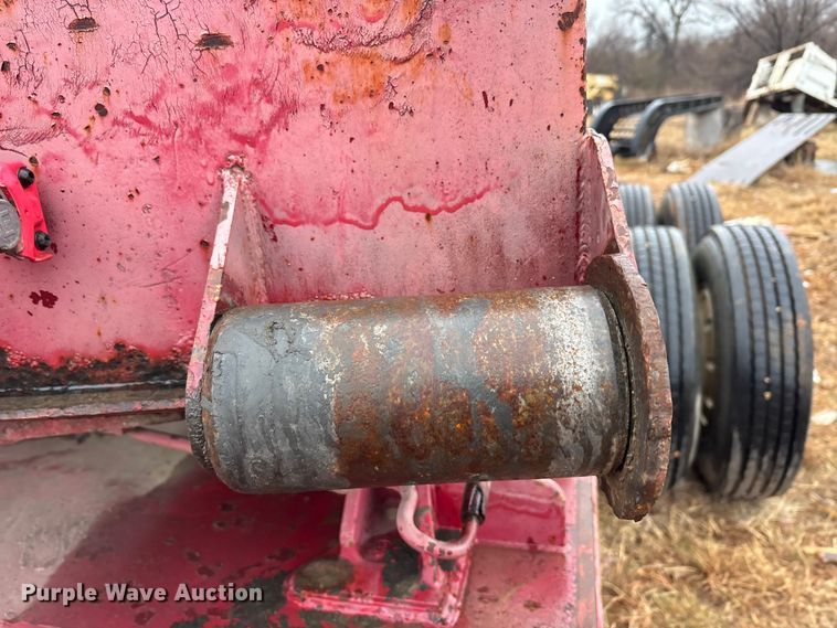 image for item EE0097 1986 Siebert lowboy equipment trailer