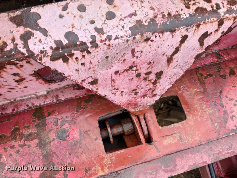 image for item EE0097 1986 Siebert lowboy equipment trailer