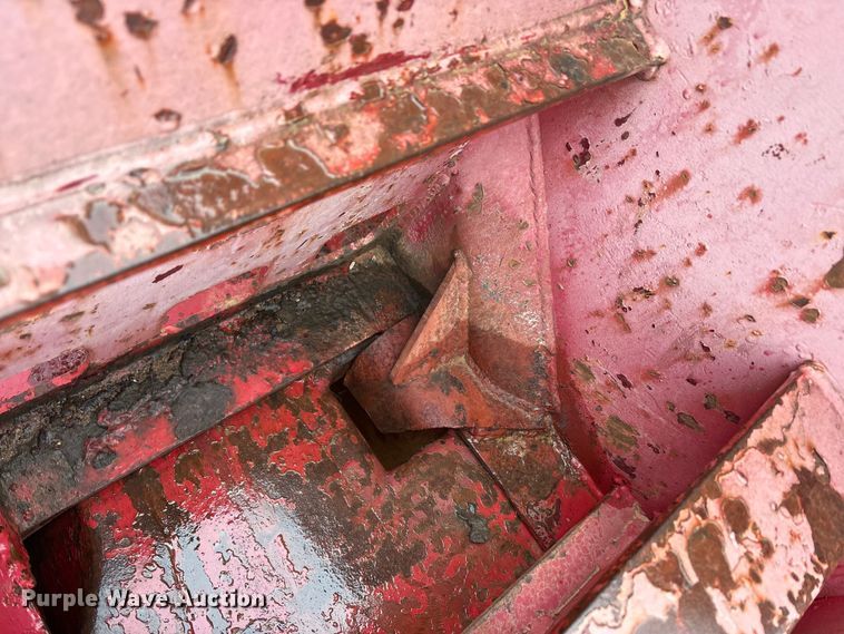 image for item EE0097 1986 Siebert lowboy equipment trailer