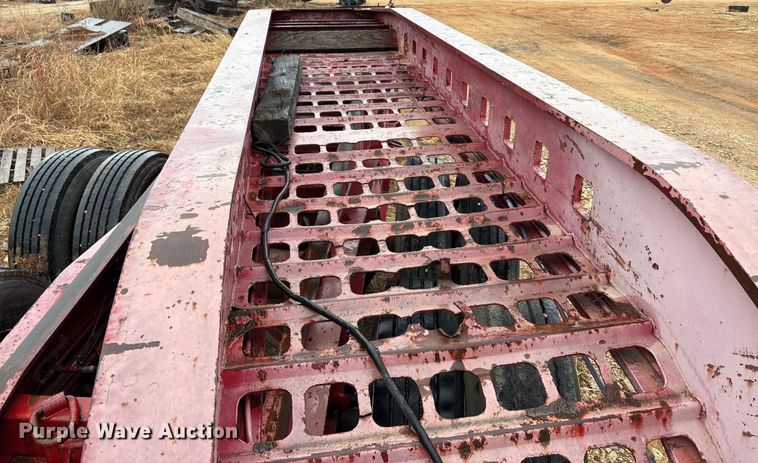 image for item EE0097 1986 Siebert lowboy equipment trailer