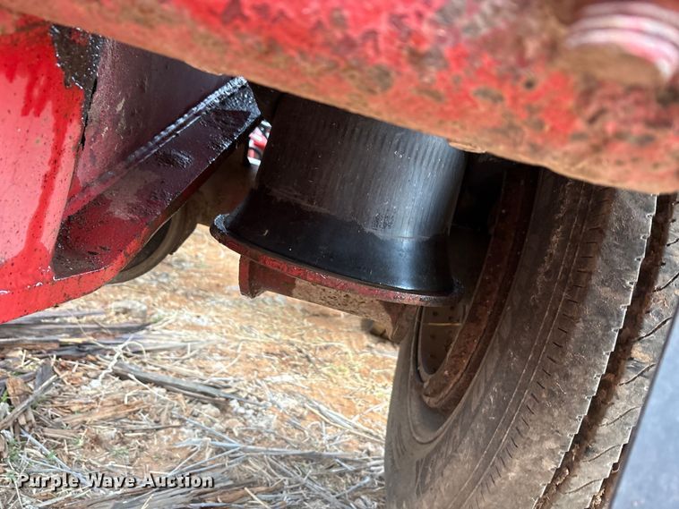 image for item EE0097 1986 Siebert lowboy equipment trailer