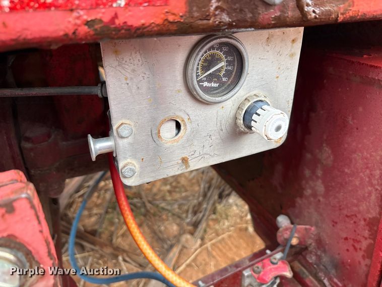 image for item EE0097 1986 Siebert lowboy equipment trailer