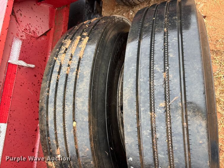 image for item EE0097 1986 Siebert lowboy equipment trailer