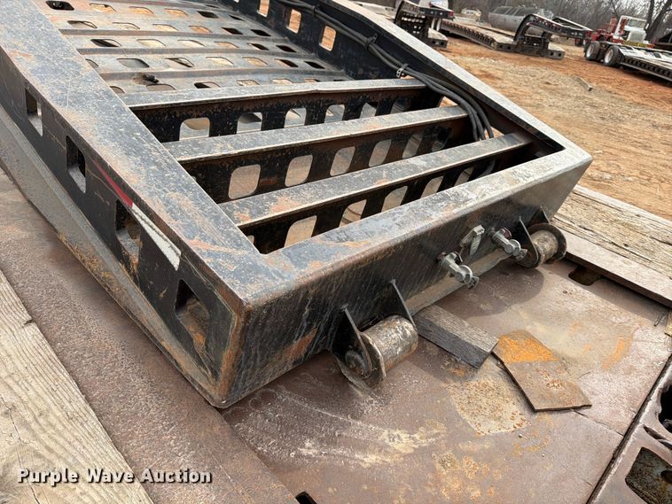 image for item EE0098 1987 Siebert lowboy equipment trailer