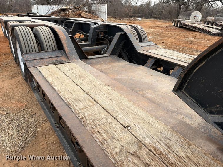 image for item EE0098 1987 Siebert lowboy equipment trailer