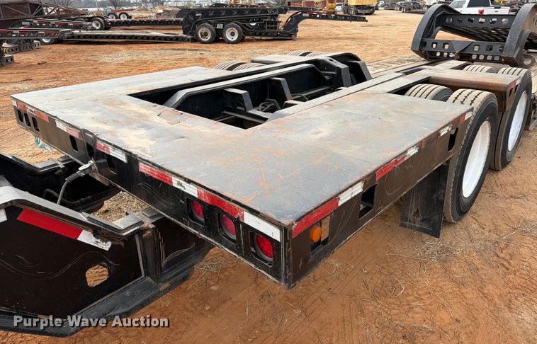 image for item EE0098 1987 Siebert lowboy equipment trailer