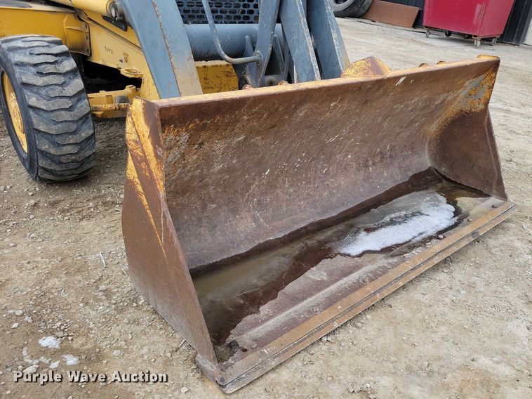 image for item EE0877 2012 John Deere 310J backhoe