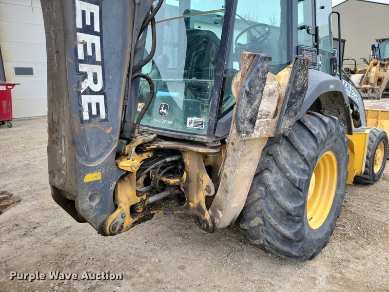 image for item EE0877 2012 John Deere 310J backhoe