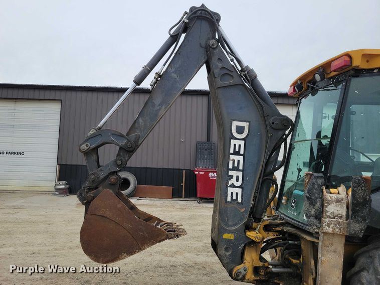 image for item EE0877 2012 John Deere 310J backhoe