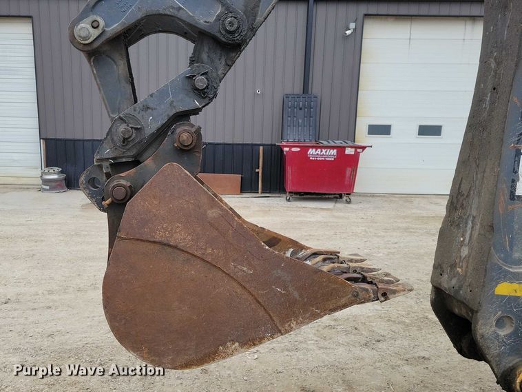 image for item EE0877 2012 John Deere 310J backhoe