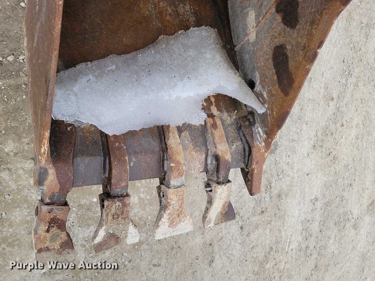 image for item EE0877 2012 John Deere 310J backhoe