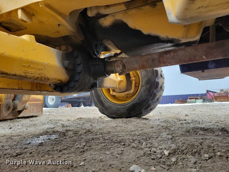 image for item EE0877 2012 John Deere 310J backhoe